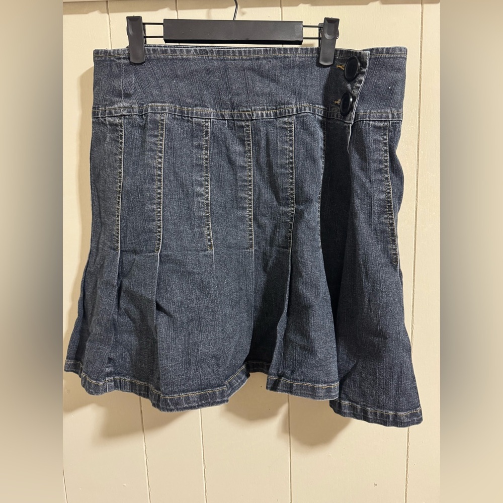Angels Dark Blue Denim skater pleated Skirt size 16 1x stretch